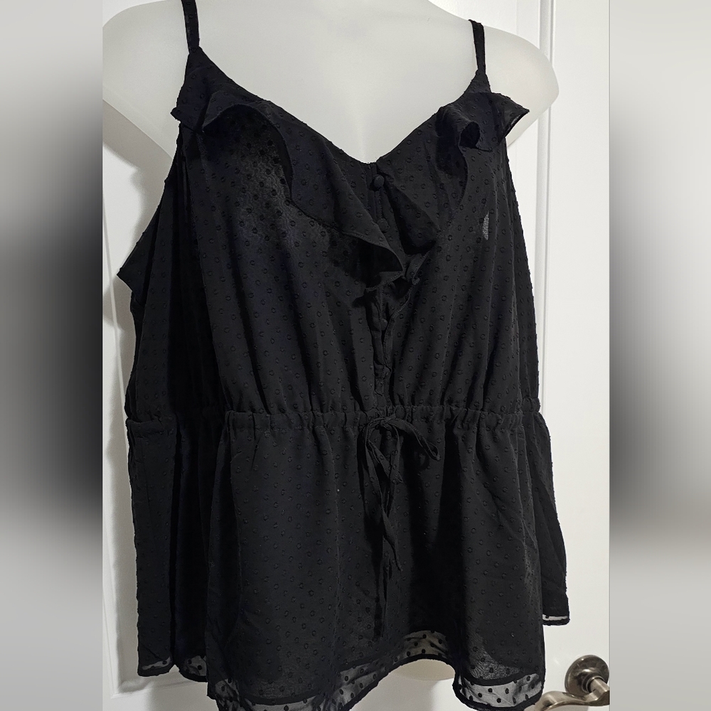 Torrid Black chiffon ruffle dot top 4x - Picture 8 of 8